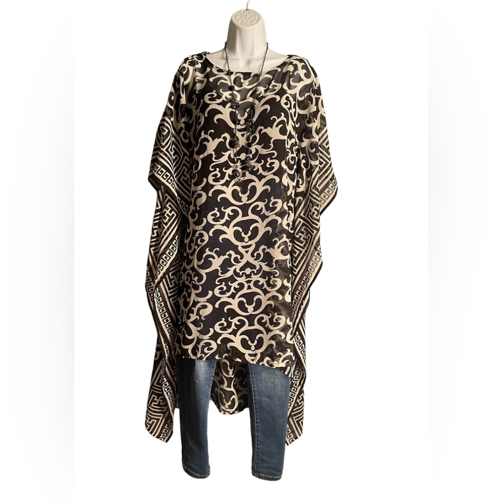 TUNIC by Lapogee. Medium. CL/GR01. 8109